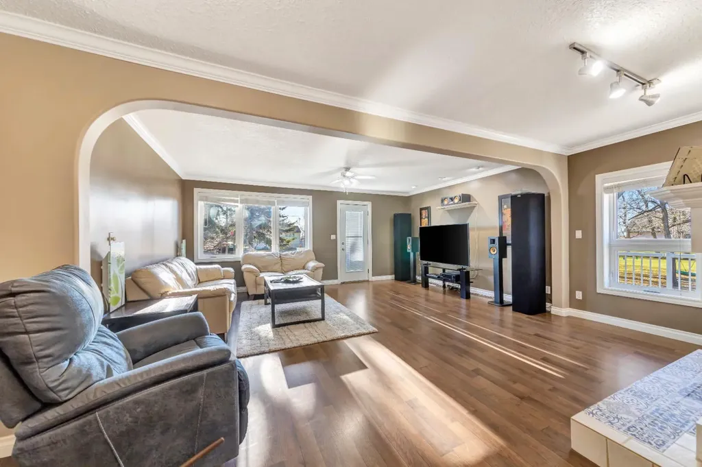 105 1st Avenue West Waseca SK S0M 3A0
