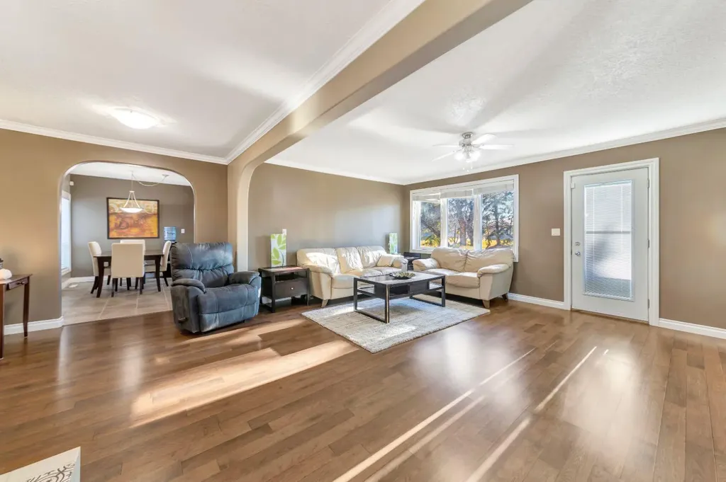 105 1st Avenue West Waseca SK S0M 3A0