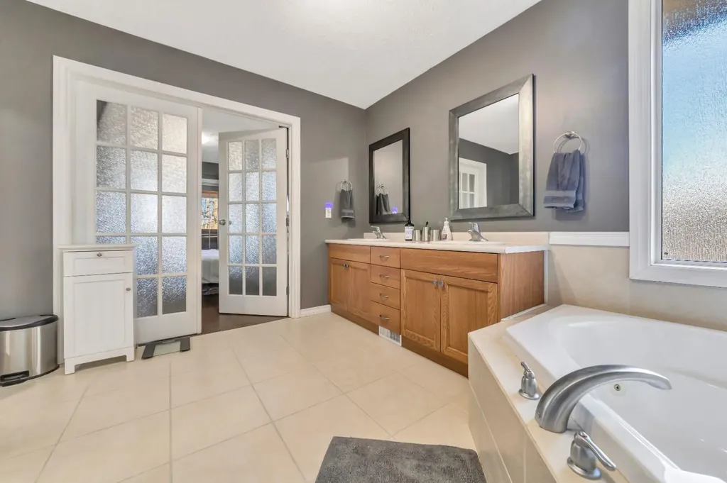 105 1st Avenue West Waseca SK S0M 3A0