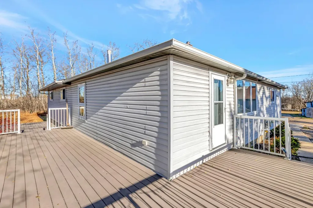 105 1st Avenue West Waseca SK S0M 3A0