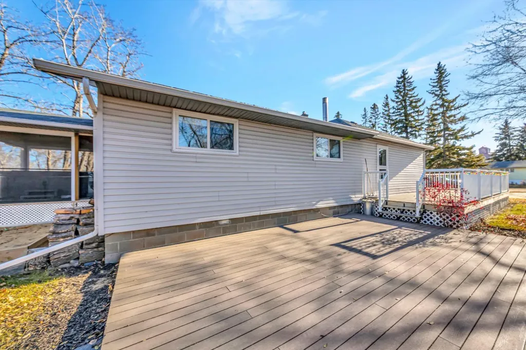 105 1st Avenue West Waseca SK S0M 3A0