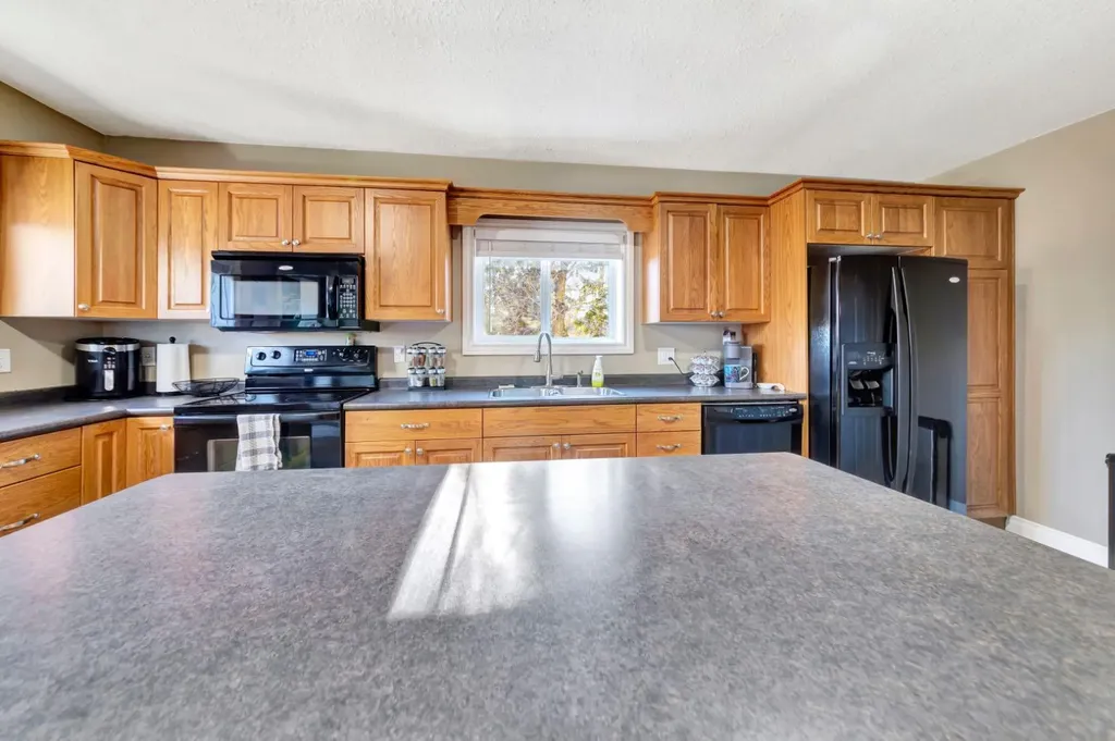 105 1st Avenue West Waseca SK S0M 3A0