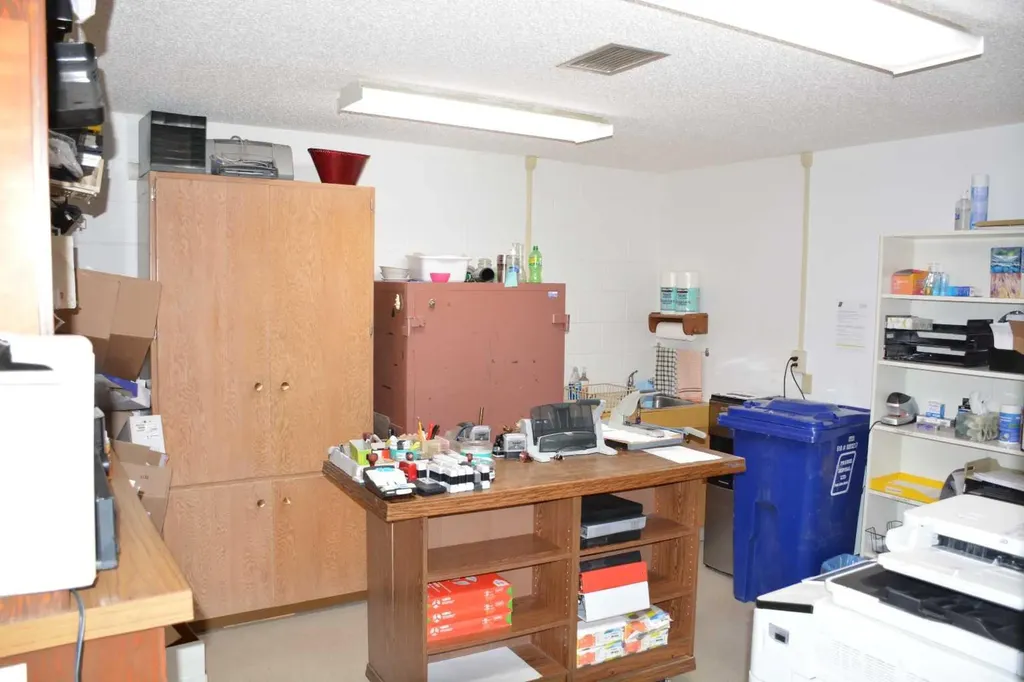 9910 97 Avenue Peace River AB T8S 1S5