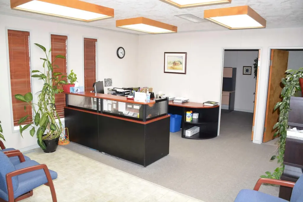 9910 97 Avenue Peace River AB T8S 1S5