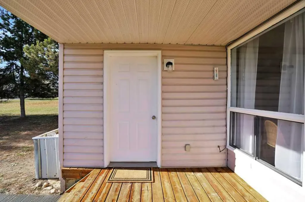 8 Sunnyside Drive Rural Ponoka County AB T0C 2J0