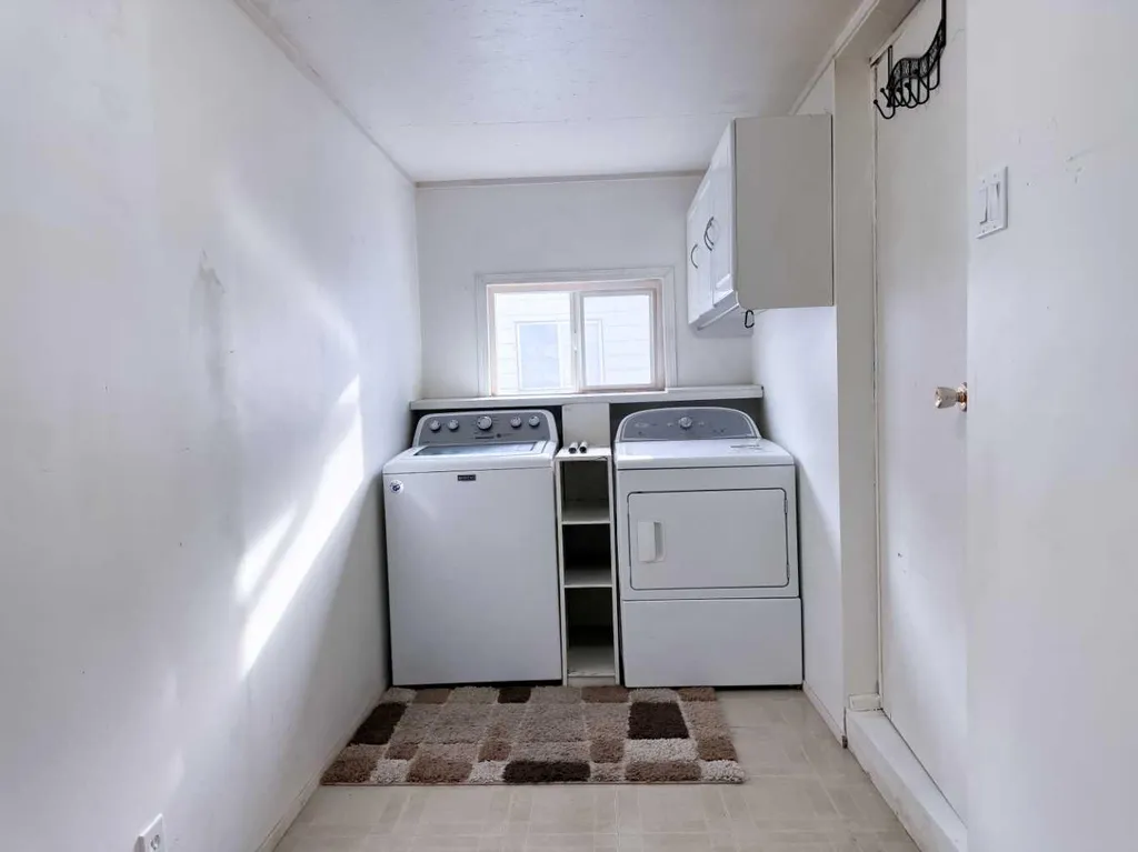 700 Carmichael Lane Hinton AB T7V 1S9