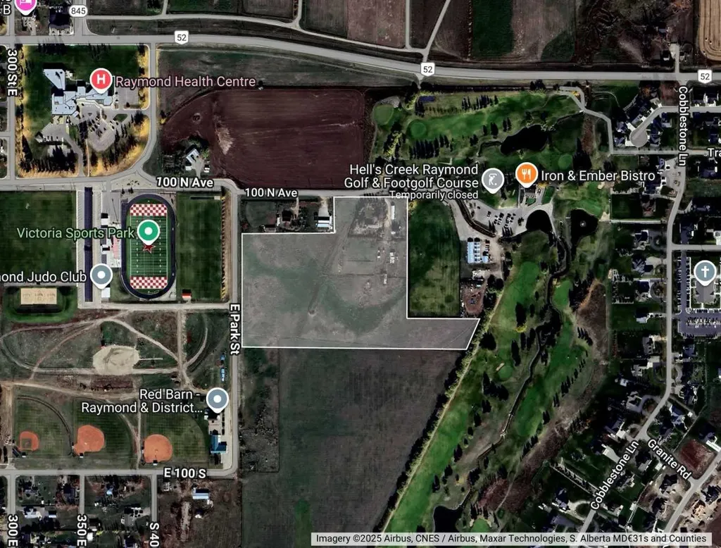 595E 100 N Raymond AB T0K 2S0