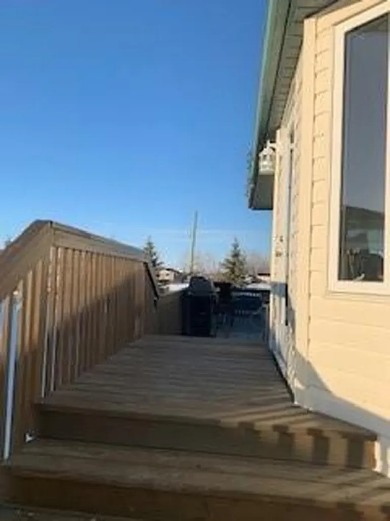129, 13412 Lakeland Drive Drive Rural Lac La Biche County AB T0A 2C0