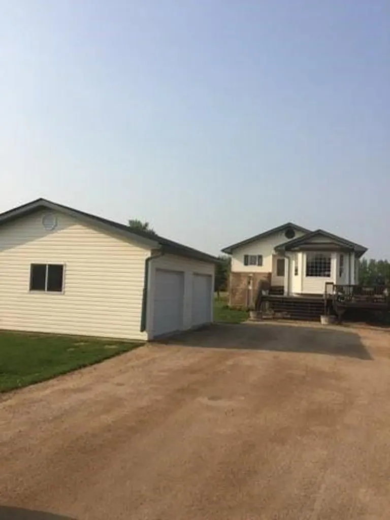 129, 13412 Lakeland Drive Drive Rural Lac La Biche County AB T0A 2C0
