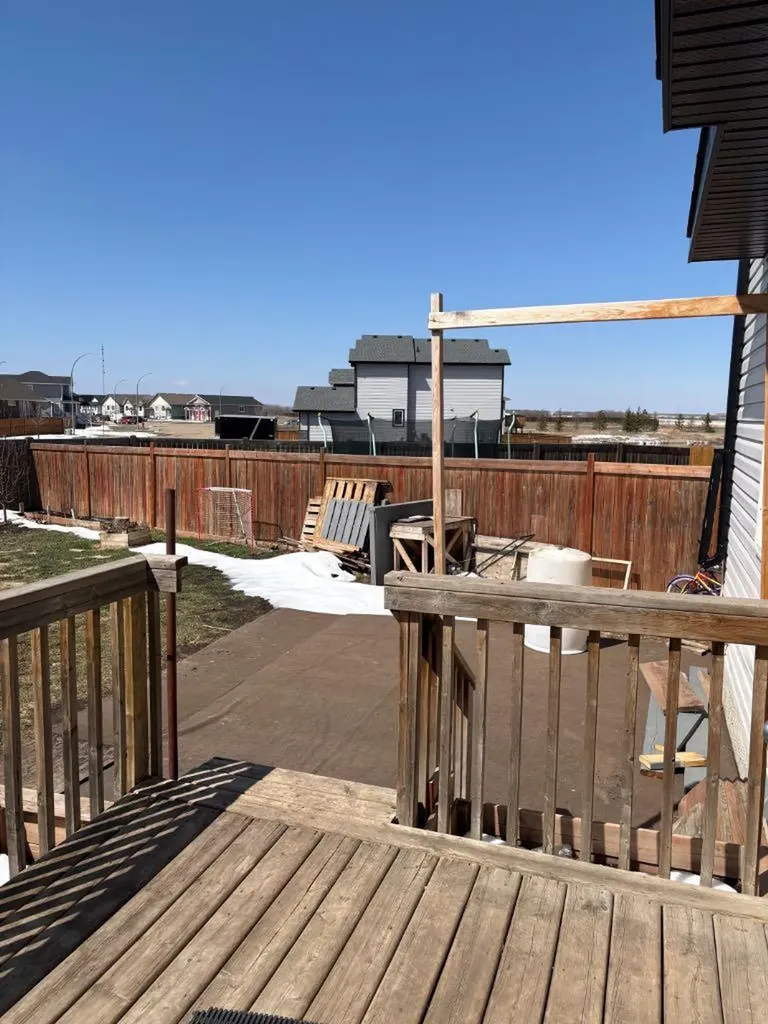 6802 50 Avenue Camrose AB T4V 5C7