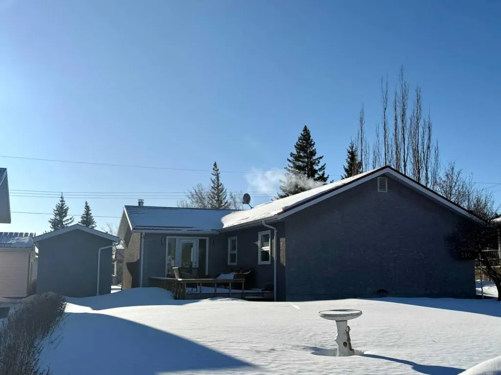 5109 46 Avenue Vermilion AB T9X 1Y1