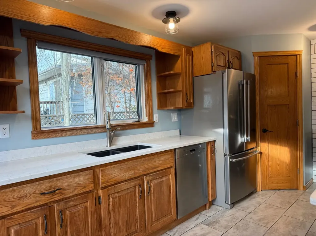 5109 46 Avenue Vermilion AB T9X 1Y1