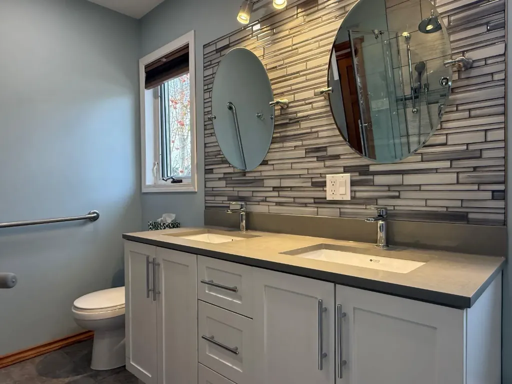 5109 46 Avenue Vermilion AB T9X 1Y1