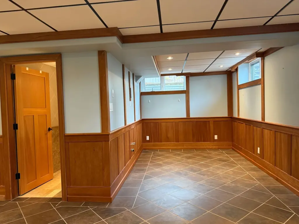 5109 46 Avenue Vermilion AB T9X 1Y1