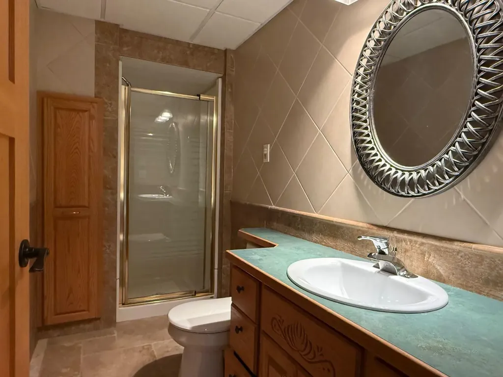 5109 46 Avenue Vermilion AB T9X 1Y1