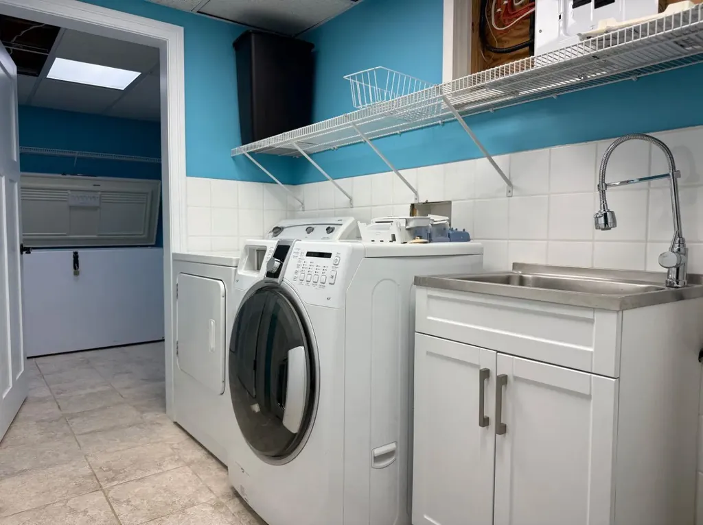 5109 46 Avenue Vermilion AB T9X 1Y1