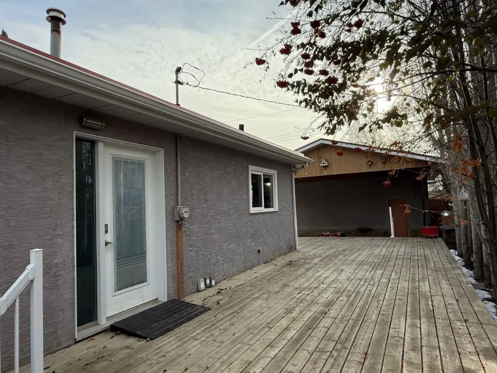 5109 46 Avenue Vermilion AB T9X 1Y1