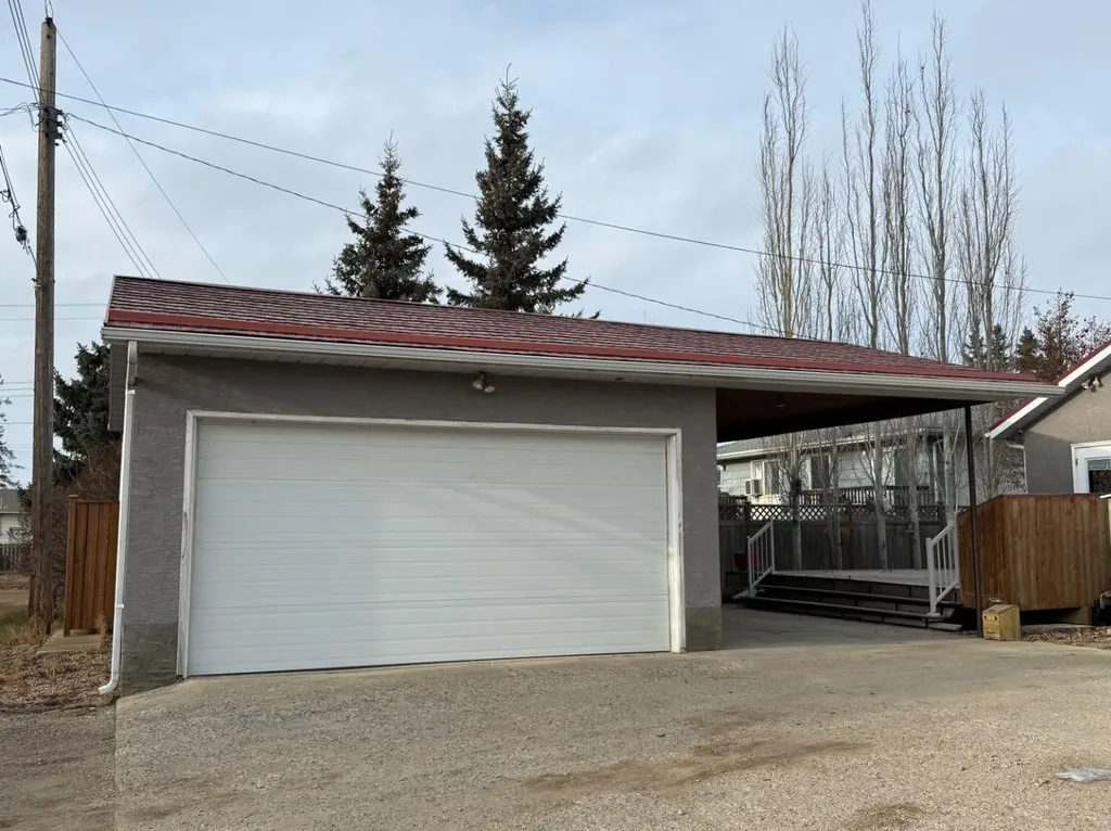 5109 46 Avenue Vermilion AB T9X 1Y1