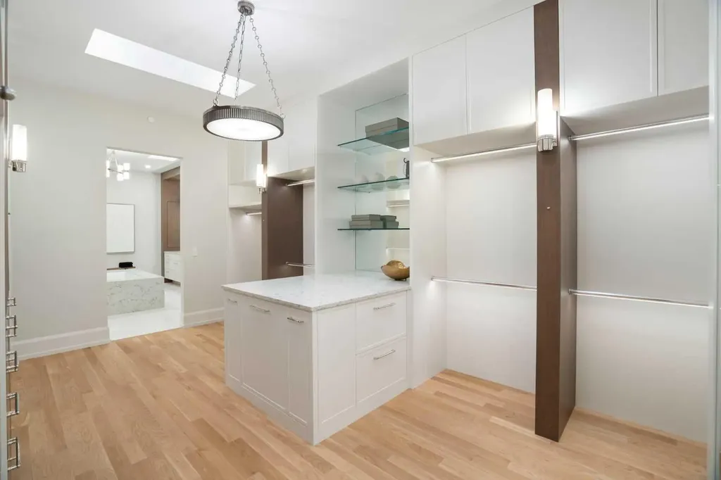 4120 1a Street SW Calgary AB T2S1R8