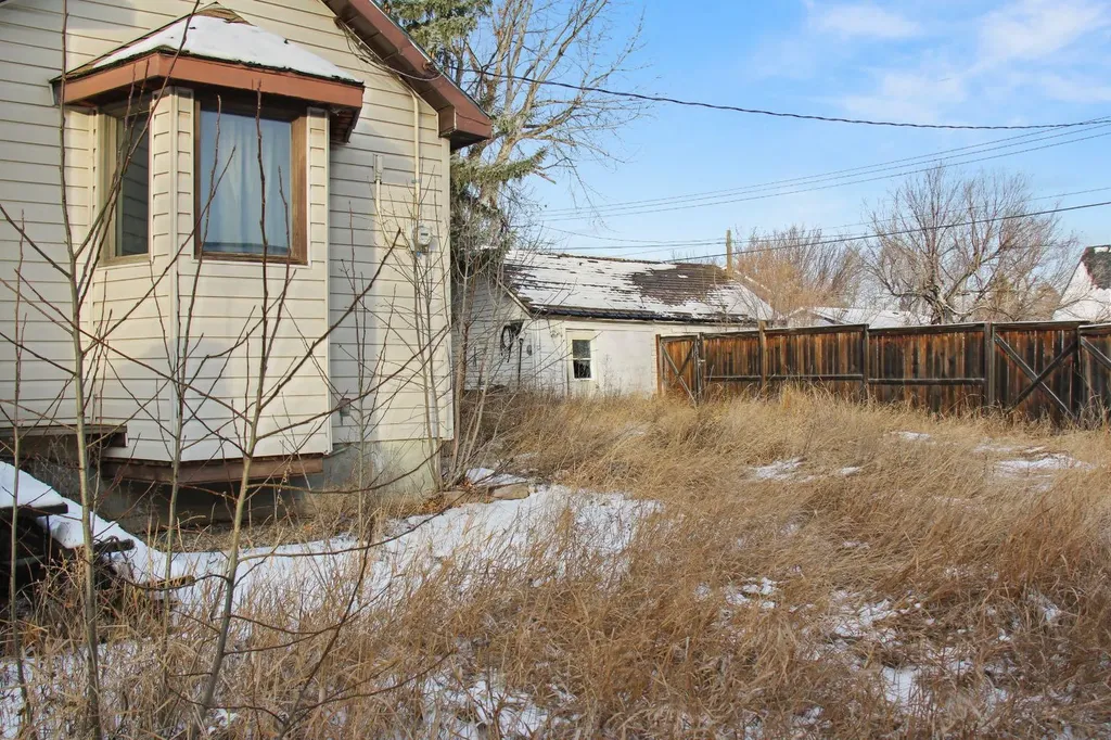 5131 51 Street Consort AB T0C 1B0