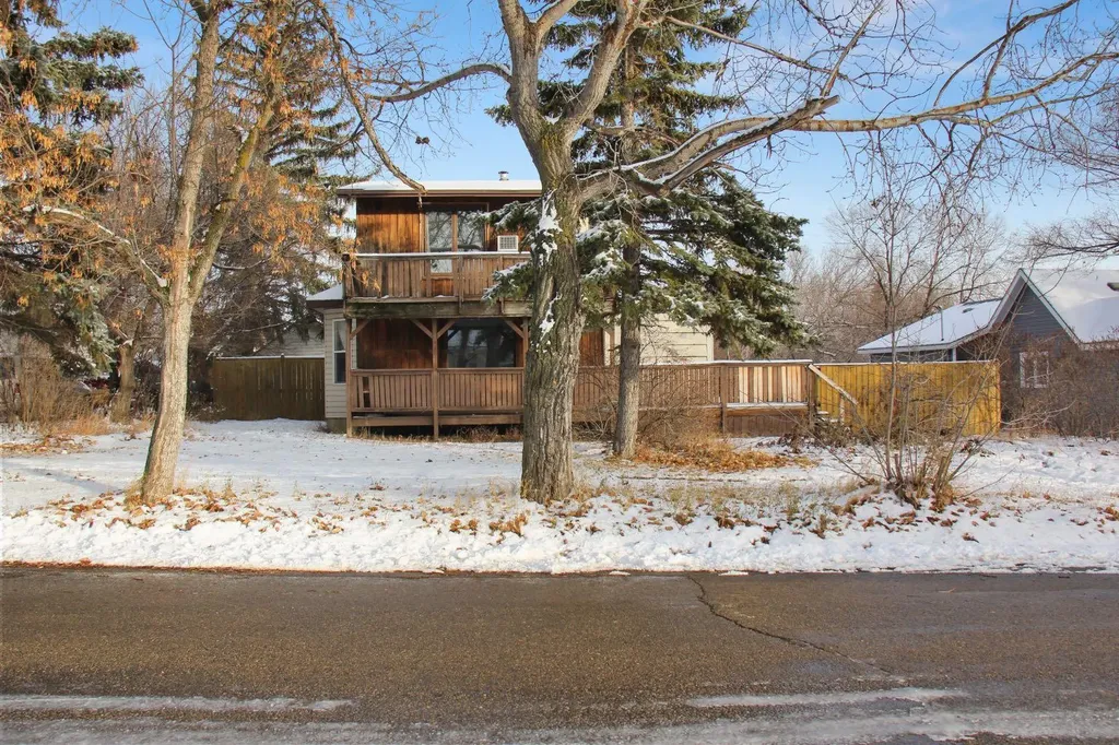 5131 51 Street Consort AB T0C 1B0