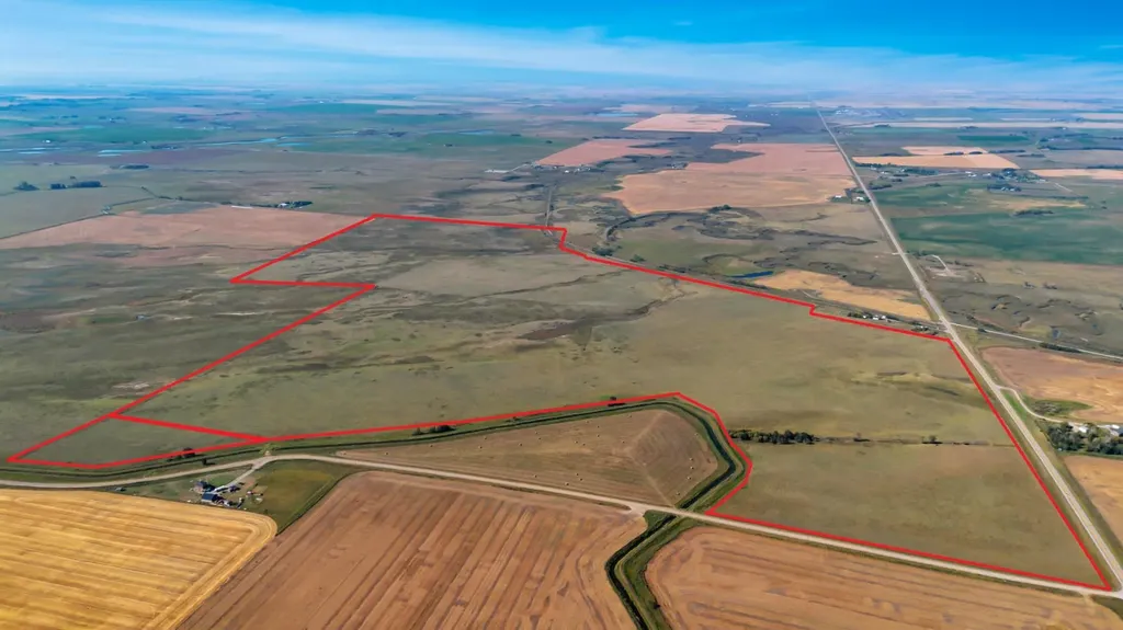 Highway 564 & Range Road 243 Rural Wheatland County AB T1P 0K8