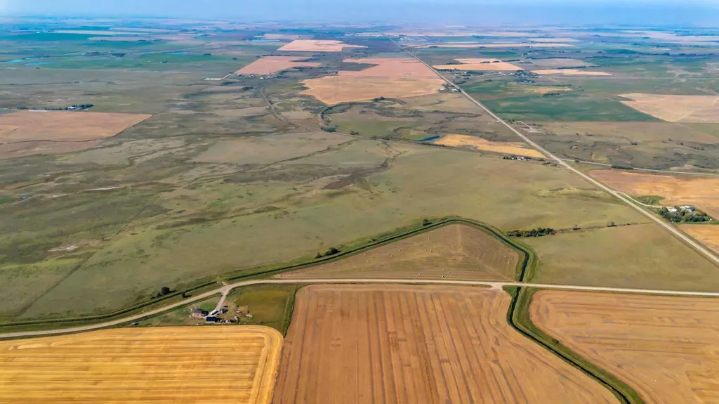 Highway 564 & Range Road 243 Rural Wheatland County AB T1P 0K8