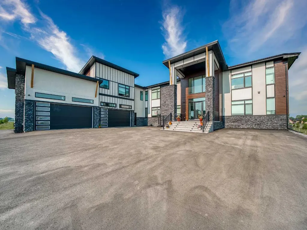 48017 Harvest Lane E Rural Foothills County AB T1S 3R6
