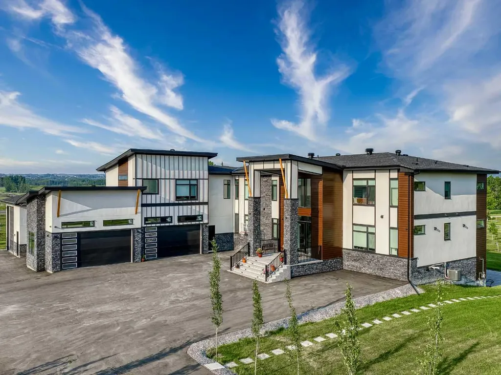 48017 Harvest Lane E Rural Foothills County AB T1S 3R6