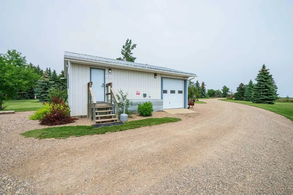 Point SE 10-50-2 W4 Blackfoot AB T9V 2S1