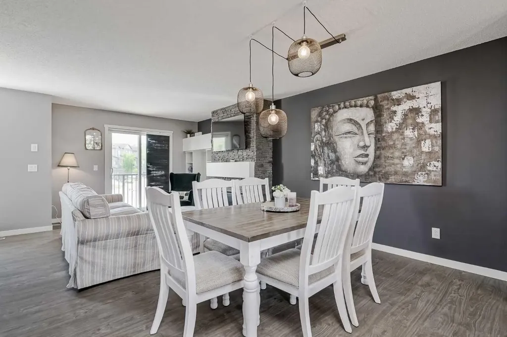 313 Copperpond Landing SE Calgary AB T2Z 1G6