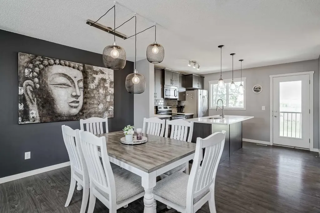 313 Copperpond Landing SE Calgary AB T2Z 1G6