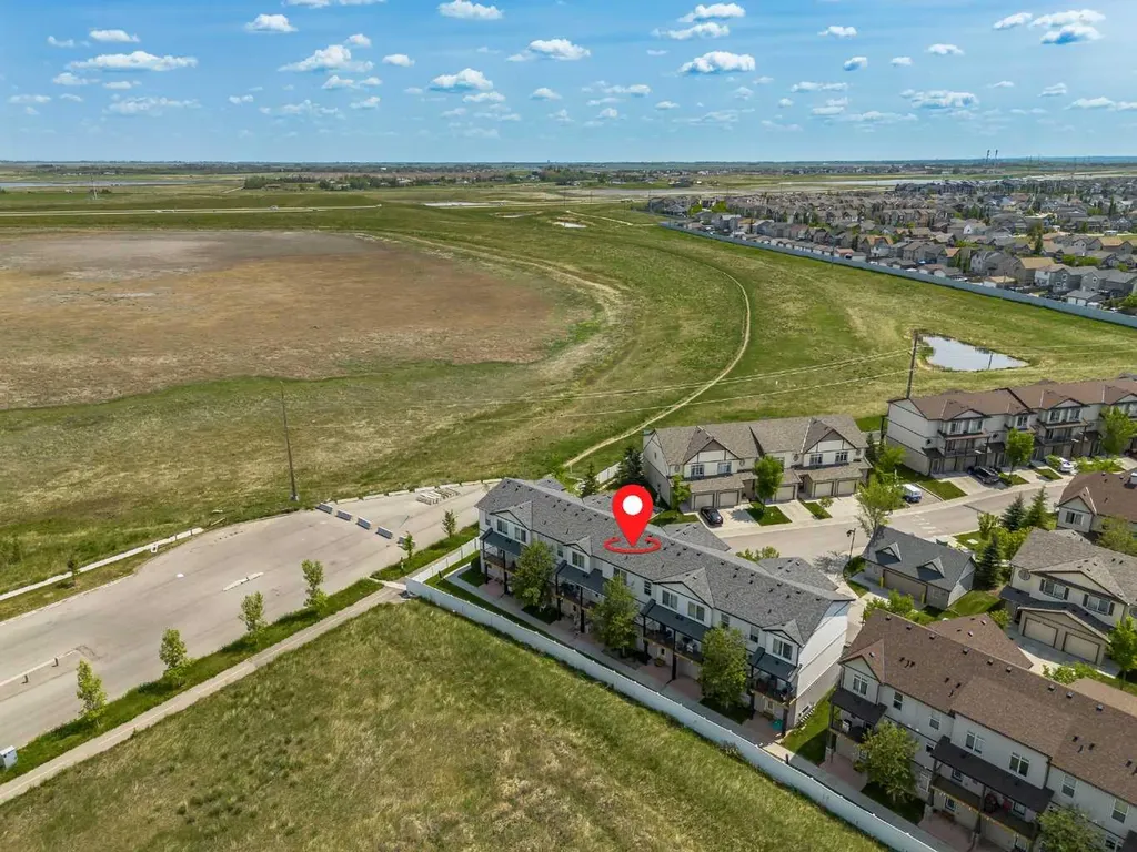313 Copperpond Landing SE Calgary AB T2Z 1G6