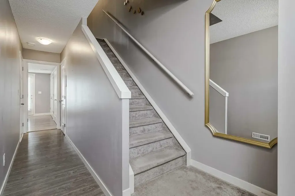 313 Copperpond Landing SE Calgary AB T2Z 1G6