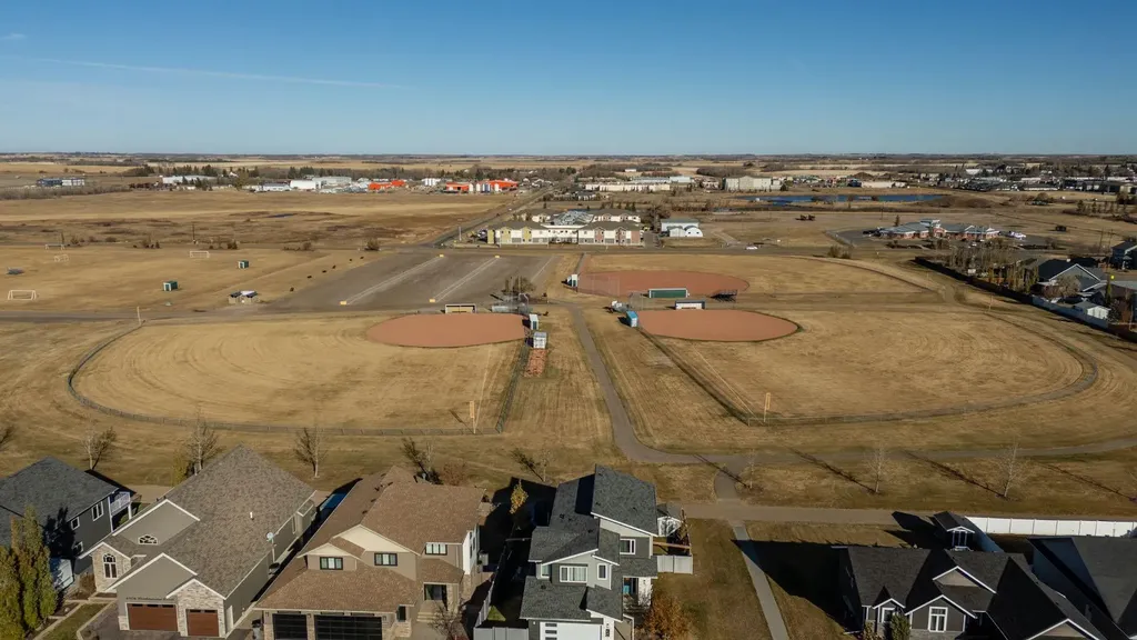 4011 Mimosa Way Stettler AB T0C 2L2