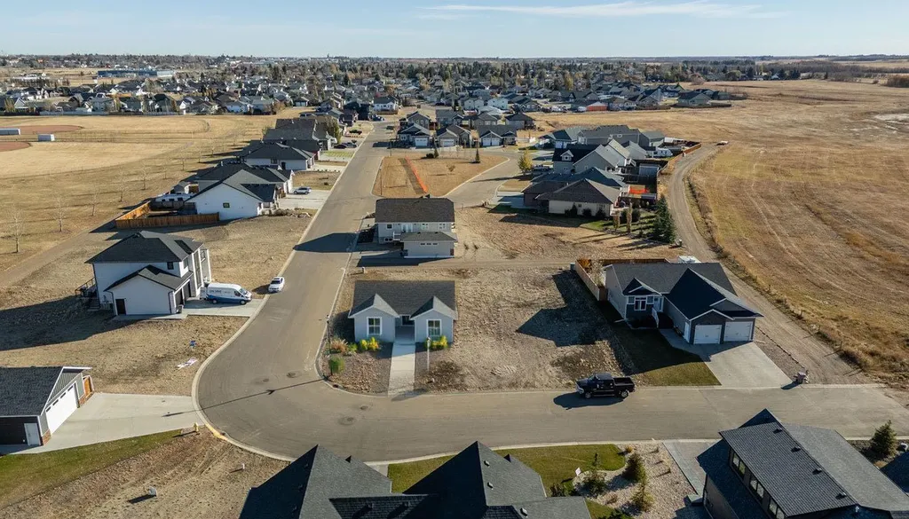 4009 Mimosa Way Stettler AB T0C 2L2
