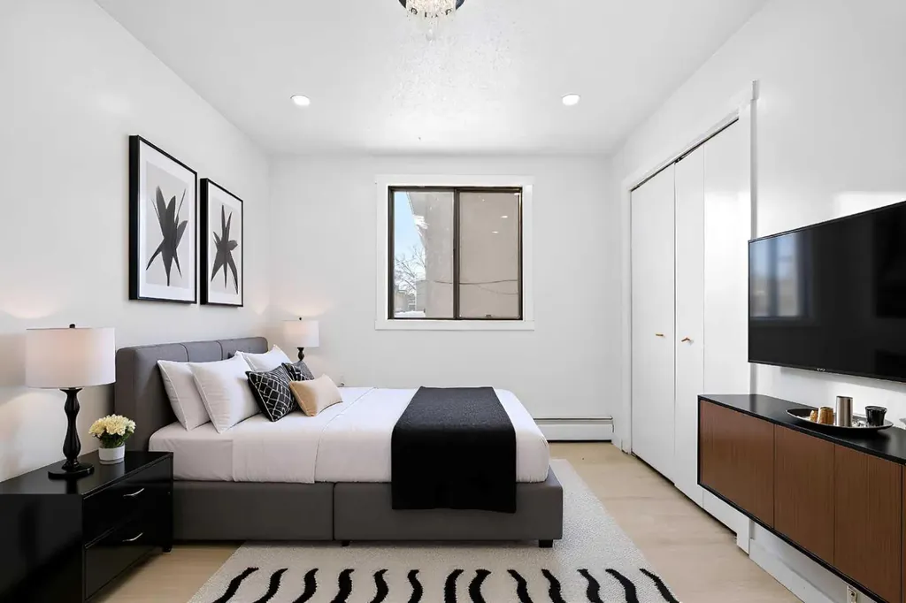 4328 4 Street NW Calgary AB T2K 1A2