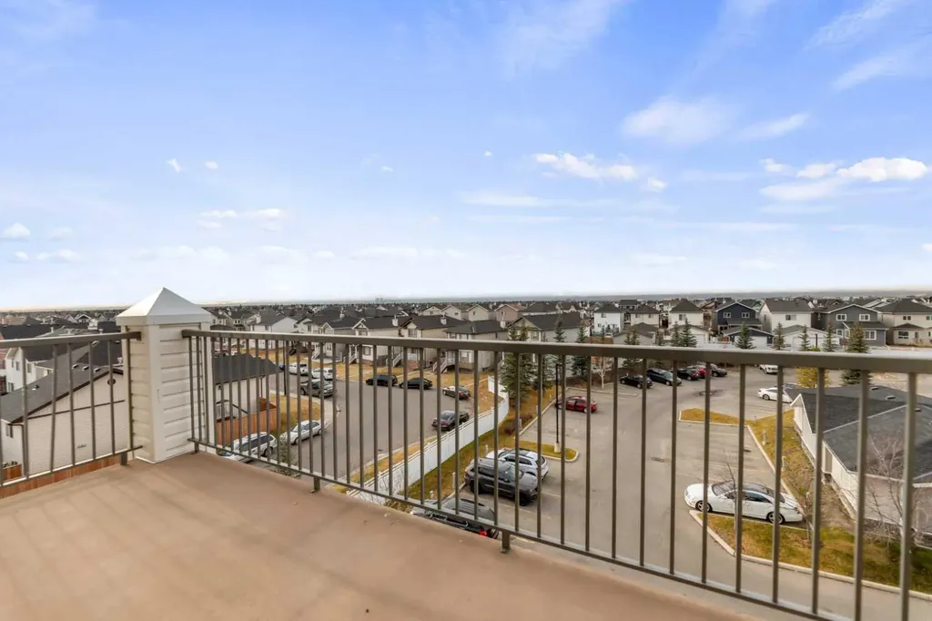 333 Taravista Drive NE Calgary AB T3J 0H4