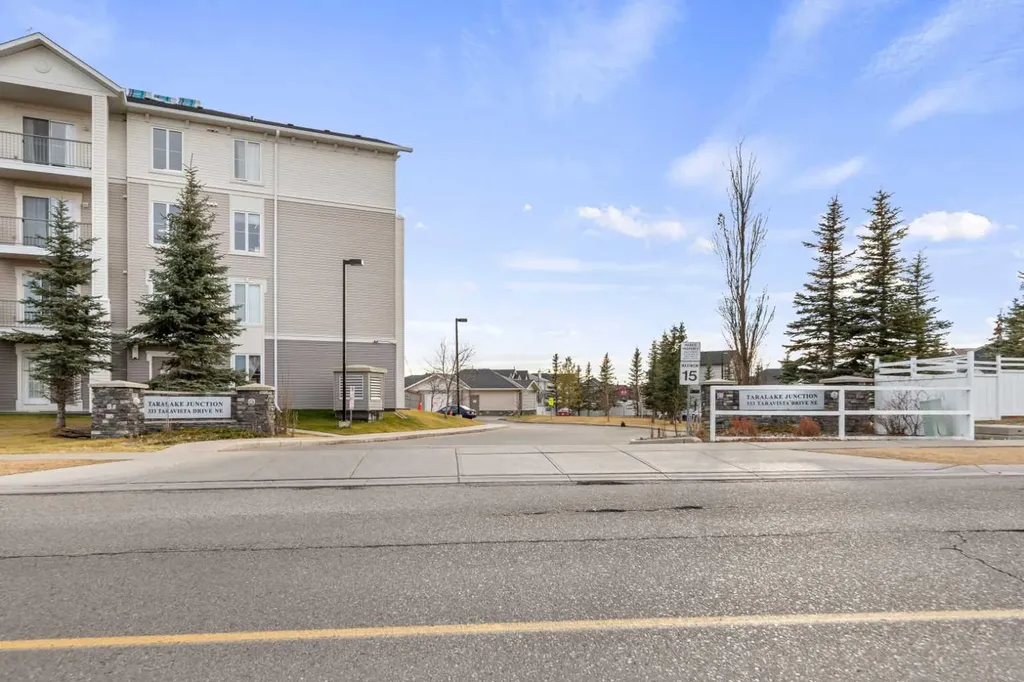 333 Taravista Drive NE Calgary AB T3J 0H4