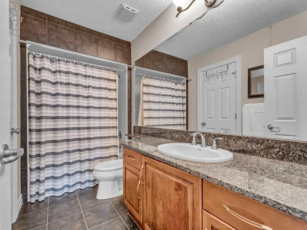 150 Desert Blume Crescent Desert Blume AB T1B 0A4