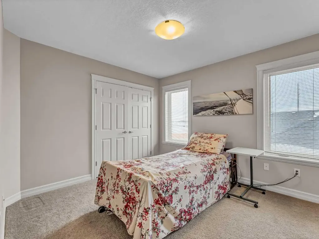 150 Desert Blume Crescent Desert Blume AB T1B 0A4