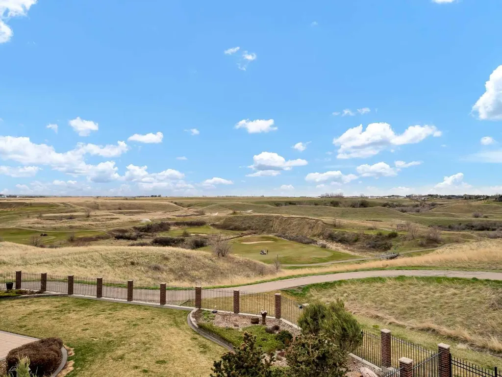 150 Desert Blume Crescent Desert Blume AB T1B 0A4