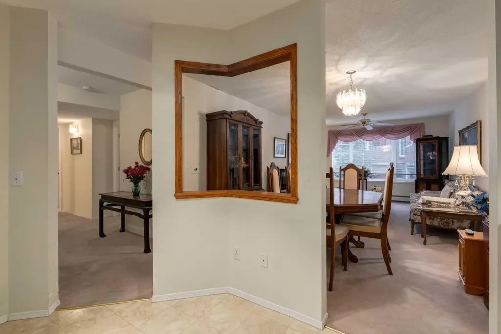 3204 Sienna Park Green SW Calgary AB T3H3N7