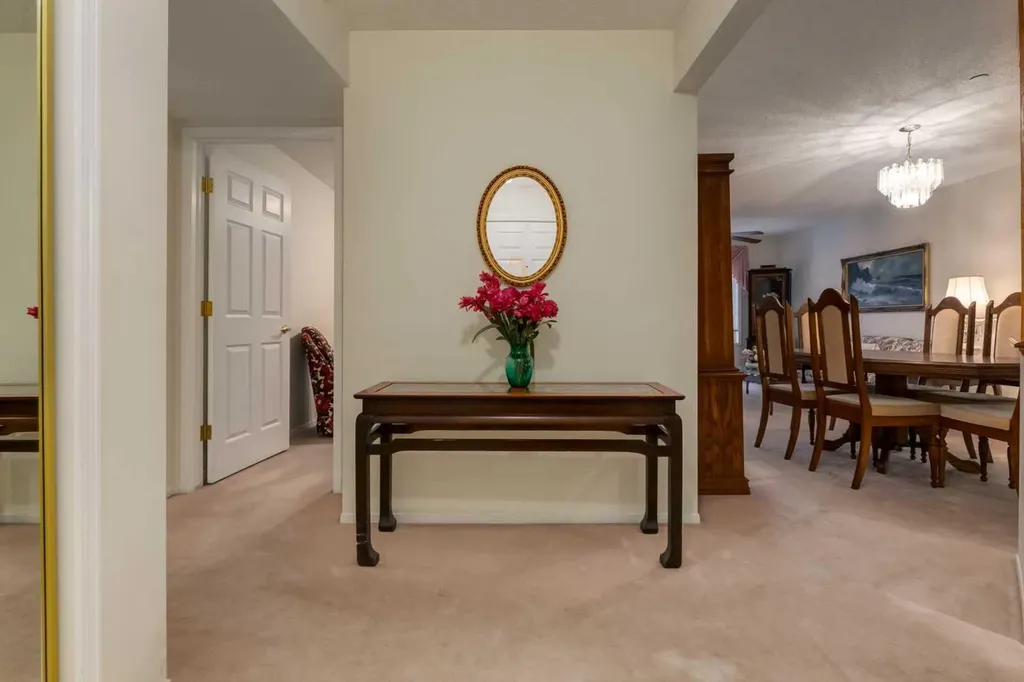 3204 Sienna Park Green SW Calgary AB T3H3N7