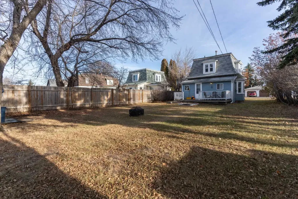 5013 49 A Street Sedgewick AB T0B 4C0