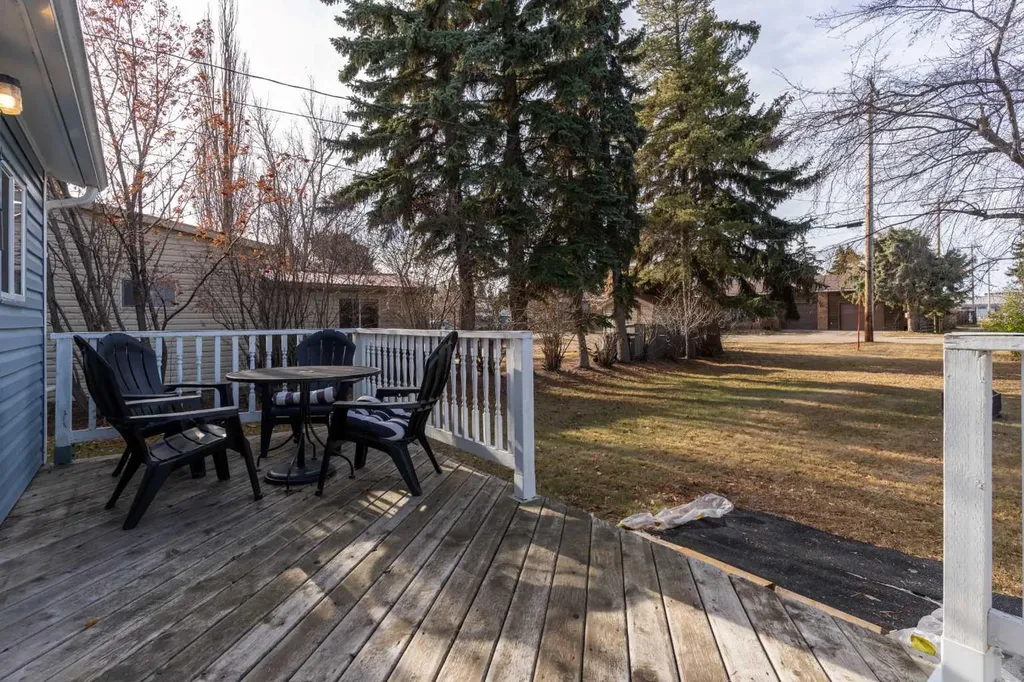 5013 49 A Street Sedgewick AB T0B 4C0