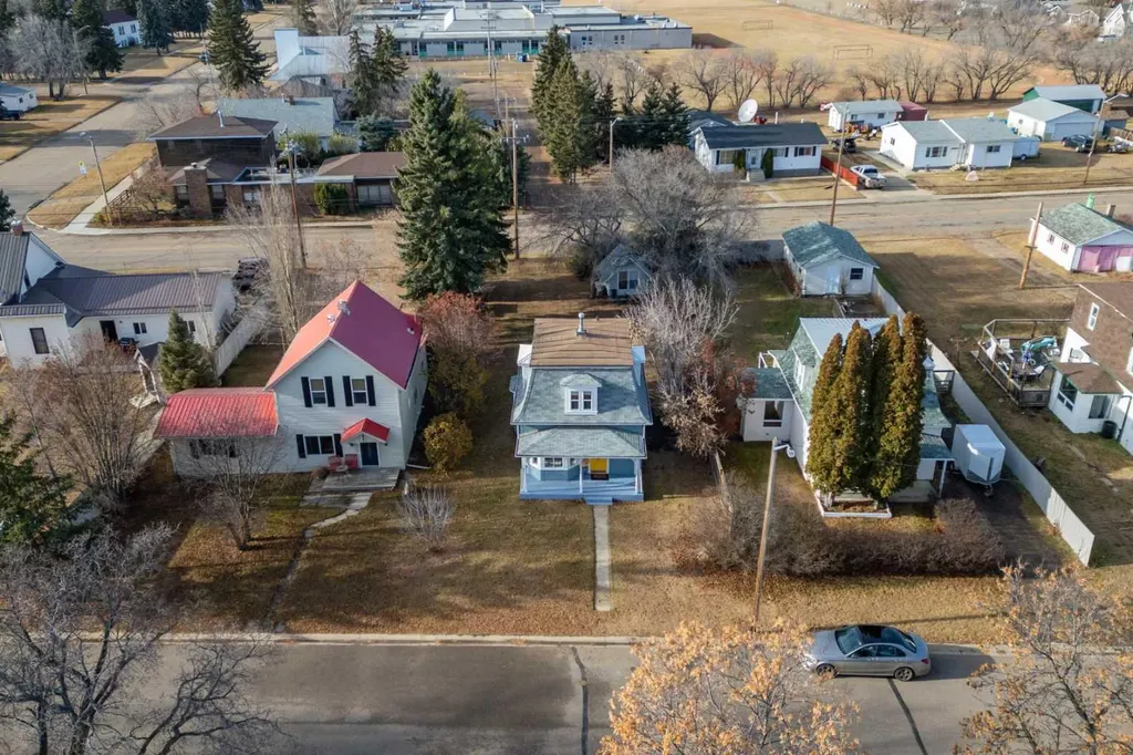 5013 49 A Street Sedgewick AB T0B 4C0