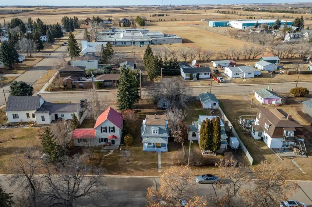 5013 49 A Street Sedgewick AB T0B 4C0