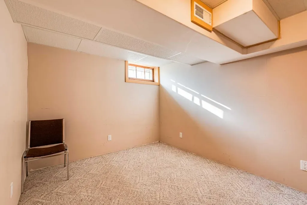 402 Main Street Trochu AB T0M2C0