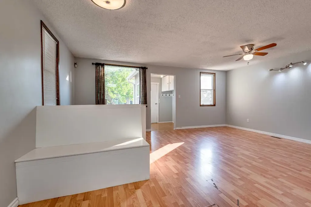 402 Main Street Trochu AB T0M2C0
